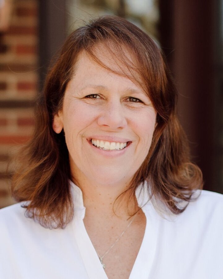 Amy Lindsay